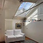 La Casa Di Mezzo - The Middle House