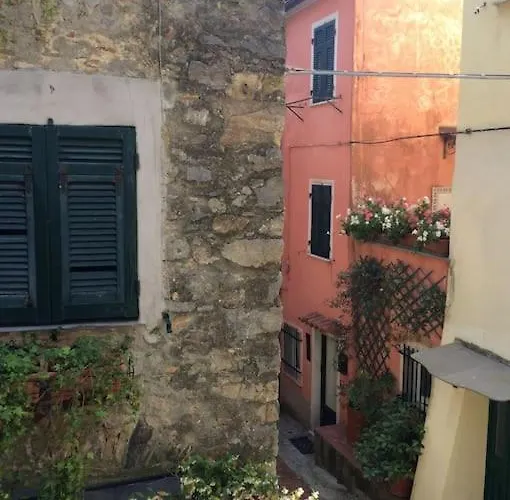 בית נופש La Casa Di Mezzo - The Middle House *