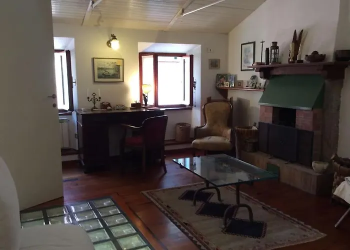 La Casa Di Mezzo - The Middle House * Montemarcello