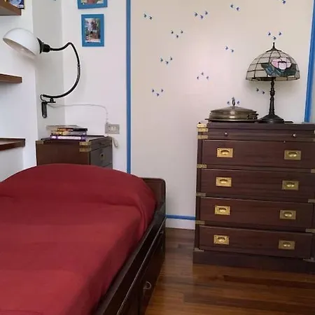 La Casa Di Mezzo - The Middle House 몬테 마르첼로