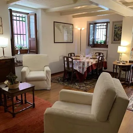 La Casa Di Mezzo - The Middle House 펜션 몬테 마르첼로