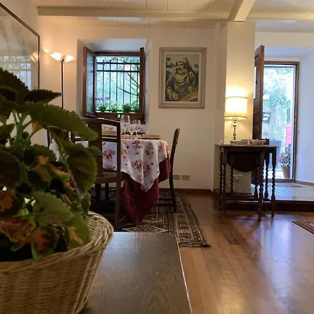 La Casa Di Mezzo - The Middle House * Montemarcello