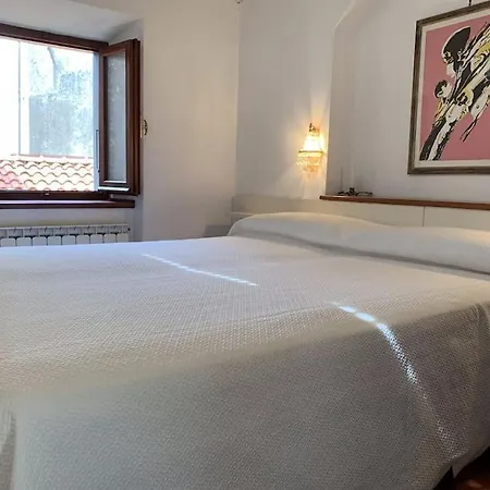 La Casa Di Mezzo - The Middle House 펜션 몬테 마르첼로