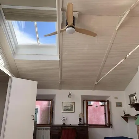 La Casa Di Mezzo - The Middle House Holiday home Monte Marcello