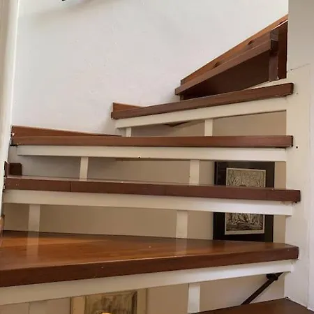 펜션 La Casa Di Mezzo - The Middle House 몬테 마르첼로