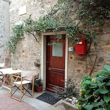 בית נופש La Casa Di Mezzo - The Middle House